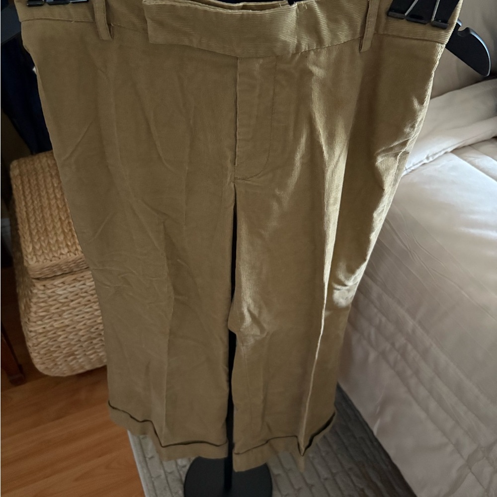 GAP Women Corduroy Pants in Tan
